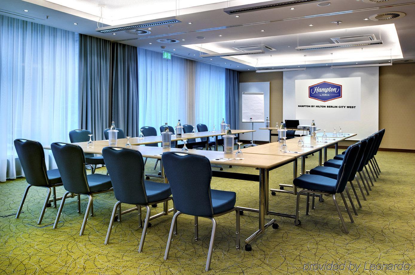 Hampton By Hilton Berlin City West Hotel Бизнес снимка