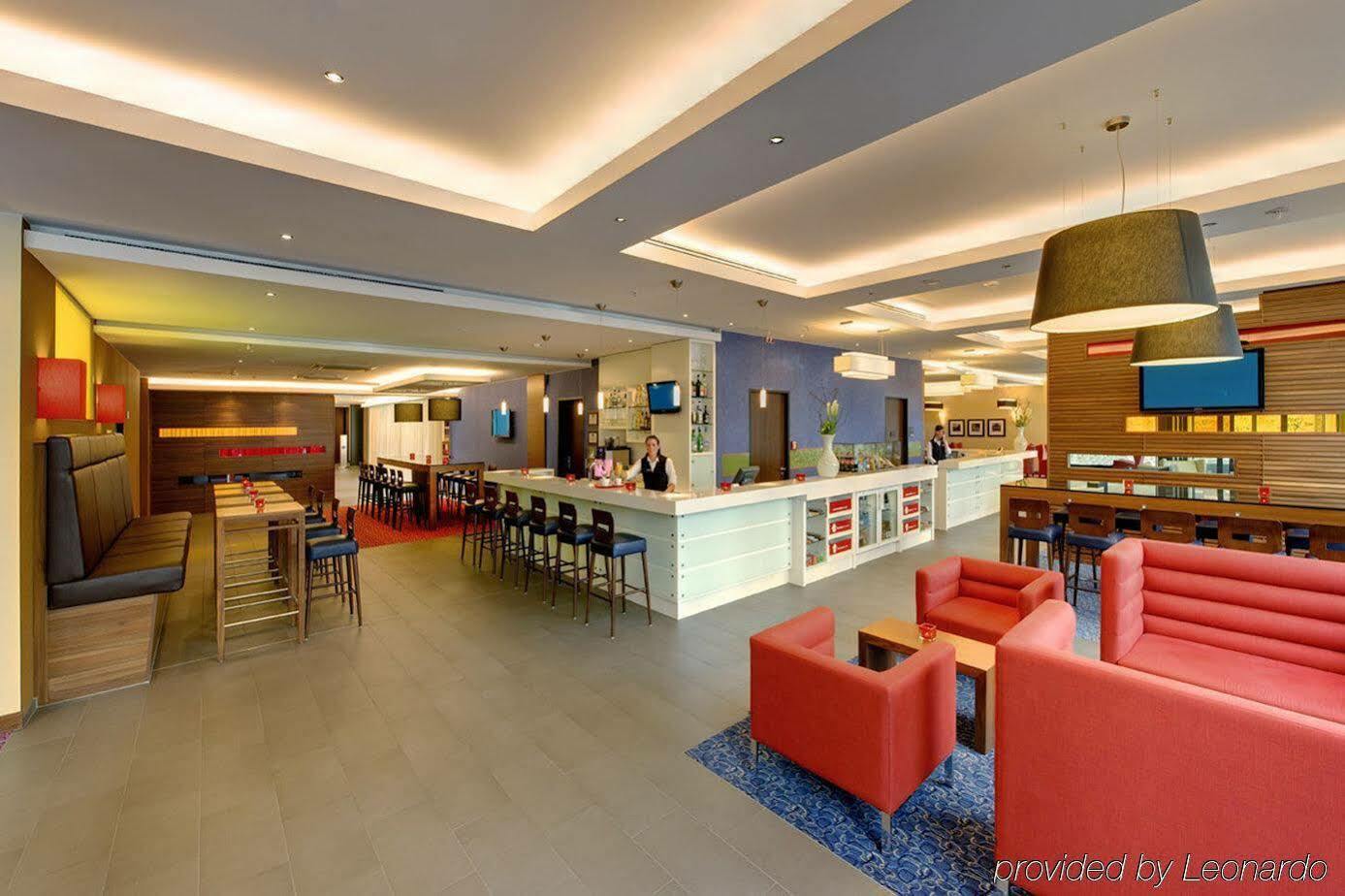 Hampton By Hilton Berlin City West Hotel Екстериор снимка